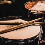 ドラムなしでバンド活動はできる？ 対処法を解説【軽音楽】のアイキャッチ